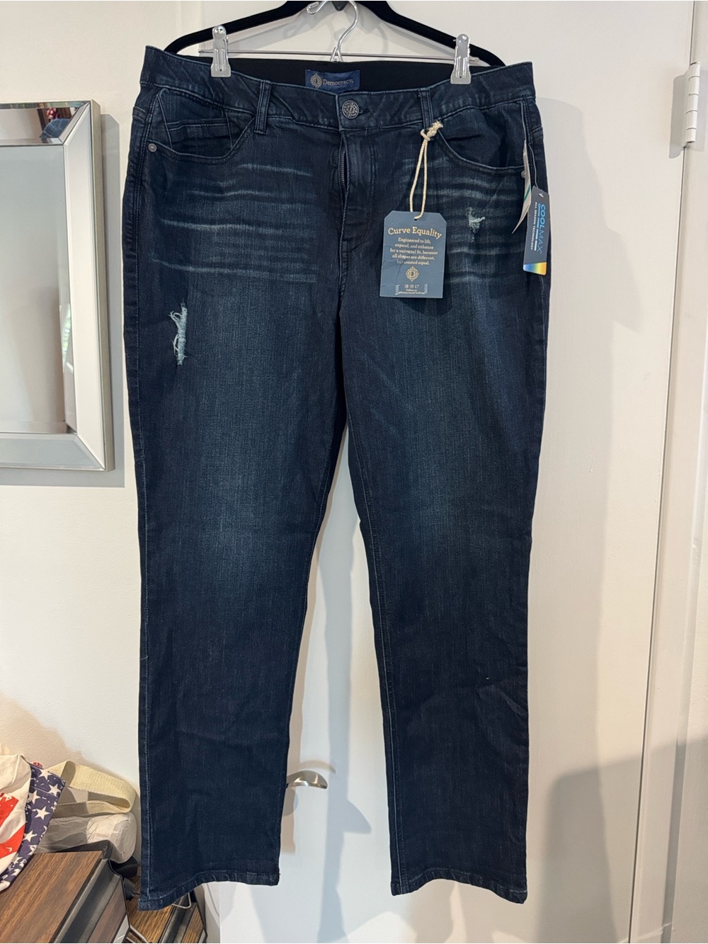 BNWT Democracy Dark Wash Distressed Girlfriend Jeans 16